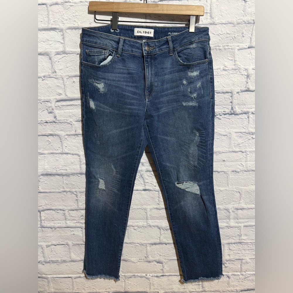 DL1961 Florence Instasculpt Cropped Distressed Mid Rise Jeans, Size 30